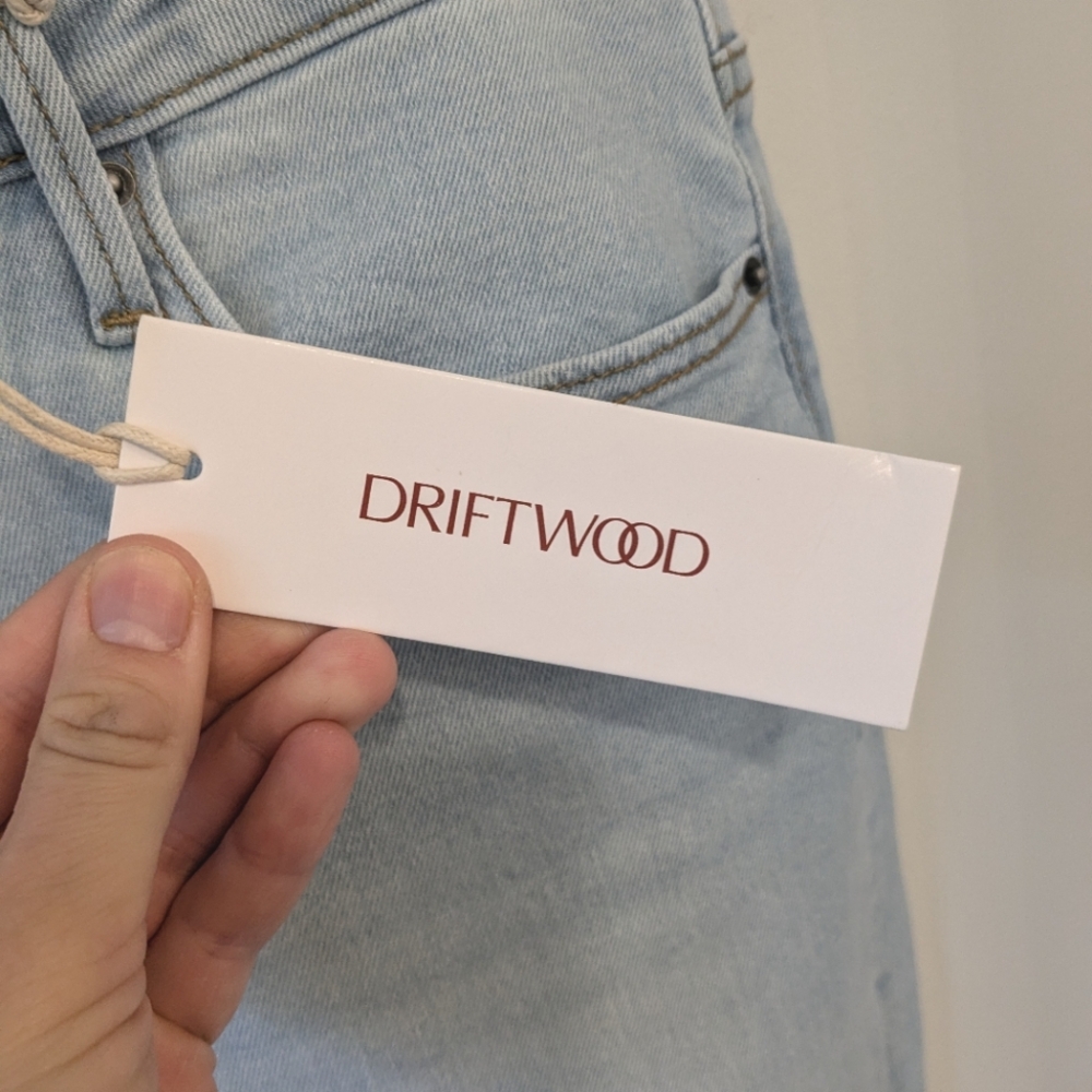 DRIFTWOOD Colette Light Wash Daisy Flower Cuff Jeans Size 12 Inseam 27" - Picture 8 of 9